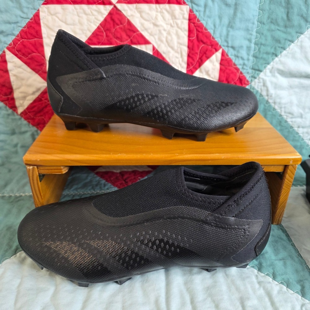 Adidas Predator Accuracy.3 Laceless FG Soccer Cleats Core Black‎ Adult Size 6.5
